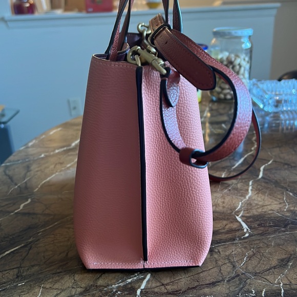 Coach purse!! - Picture 2 of 4